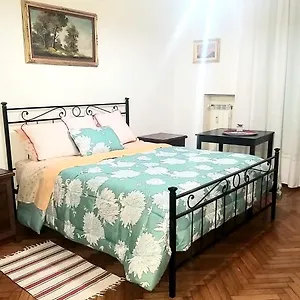 Amico Del Sole Couette-café